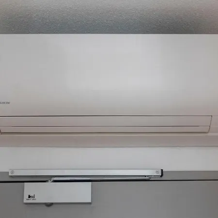 Domaine Du Chateau Parc Ducup Hotel *